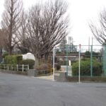 玉06系統が発着する砧本村停留所／2003年3月28日 砧本村停留所