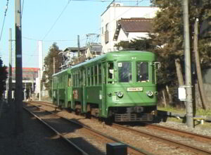 上町駅に進入する76-75編成／1999年3月13日 世田谷〜上町間