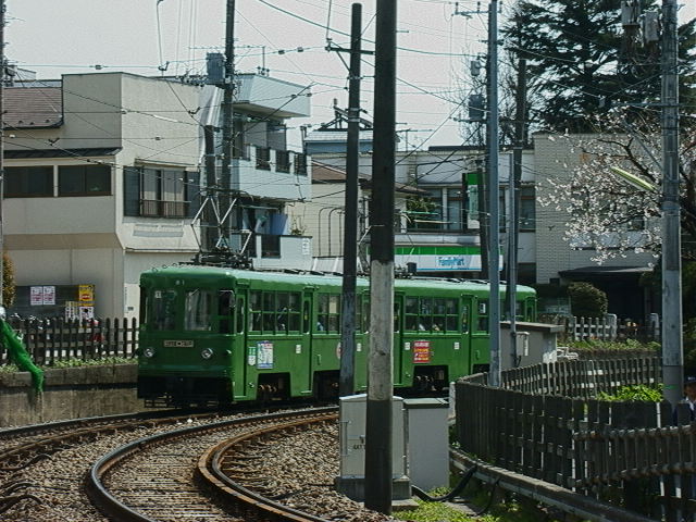 下高井戸駅を後にした82-81編成／1999年4月2日 下高井戸〜松原間