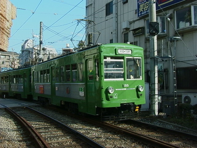 上町駅を発車する154-153編成／1999年4月14日 上町駅