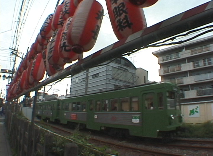 世田谷八幡宮秋季大祭の提灯と154-153編成／1999年9月15日 宮の坂〜山下間