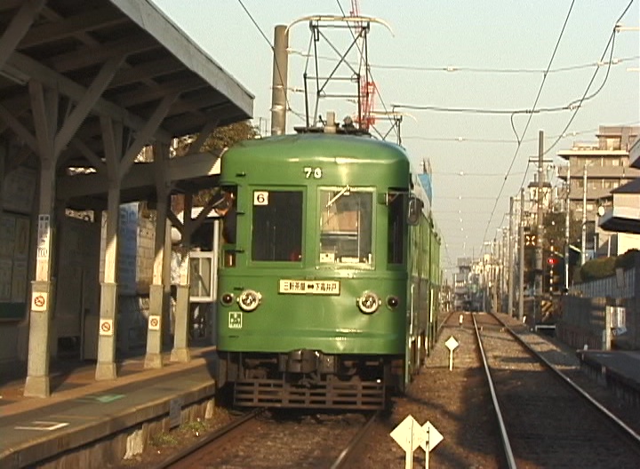 世田谷駅を発車する74-73編成／2000年3月10日 世田谷駅