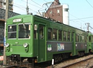 上町駅に停車中の72-71編成／2000年3月12日 上町駅