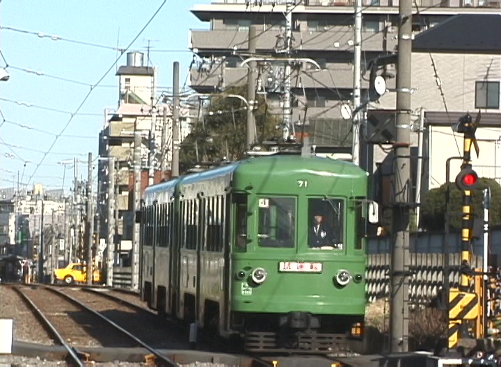 世田谷駅に進入する試運転中の72-71編成／2000年3月17日 松陰神社前〜若林間