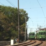 新緑を横目に若林駅へ向かう152-151編成／2000年4月23日 松陰神社前〜若林間