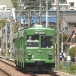 満開の桜を横目にカーブを行く154-153編成／2000年4月8日 下高井戸〜松原間