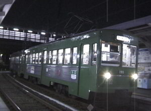 西太子堂駅に進入する154-153編成／2000年8月12日 若林〜西太子堂間