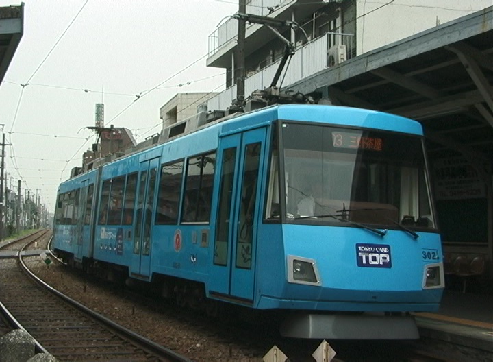 松陰神社前駅に停車中の302編成「東急TOPカード」／2000年8月23日 松陰神社前駅