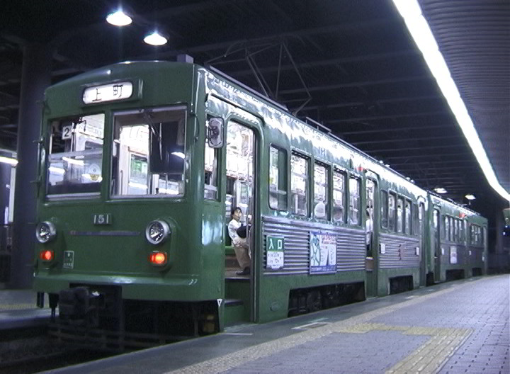 下高井戸駅に停車中の上町行きの152-151編成／2000年8月28日 下高井戸駅