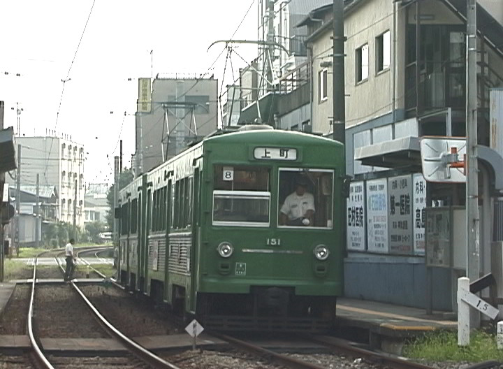 若林駅に停車中の上町行きの152-151編成／2000年8月29日 若林駅