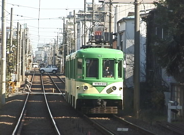 上町駅に向かう82-81編成玉電塗装／2000年12月21日 世田谷〜上町間