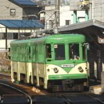 山下駅に停車中の82-81編成玉電塗装／2000年12月21日 山下駅