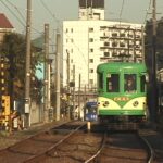 夕陽を浴びて走る82-81編成玉電塗装／2000年12月29日 若林〜松陰神社前間