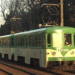 夕陽を浴びながら走る82-81編成／2000年2月5日 若林〜松陰神社前間