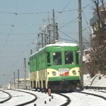 山下駅へ向かう82-81編成玉電塗装／2001年1月4日 松原〜山下間