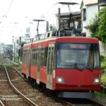 デハ75号引退前日、三軒茶屋駅を発車した76-75編成／1999年3月17日 三軒茶屋〜西太子堂間