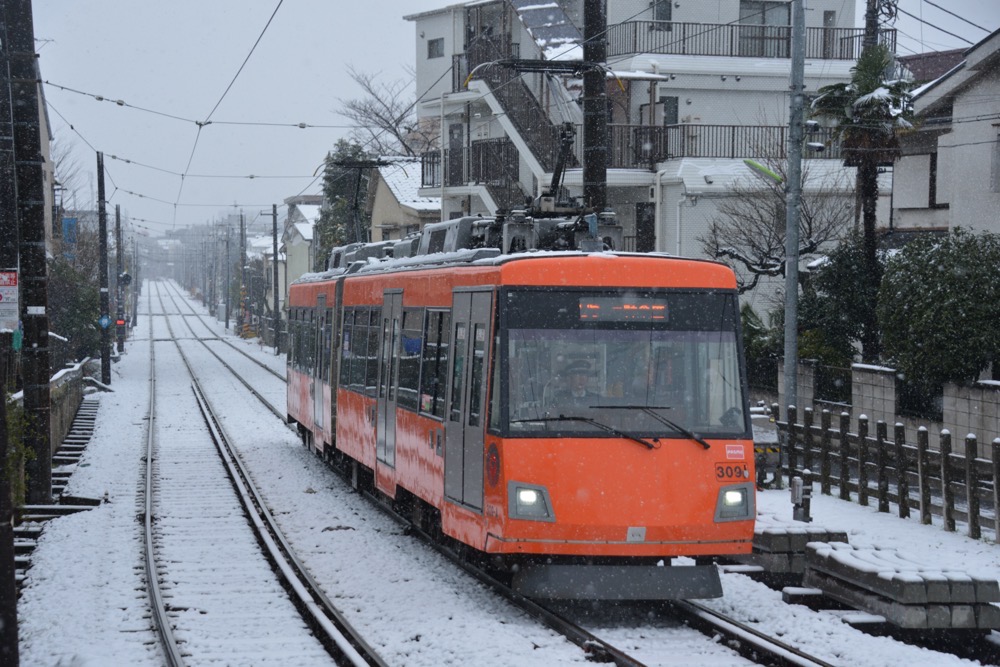 雪の中を走る309編成／2018年2月2日 松原〜下高井戸間