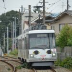身延山別院前停留場跡を通過する田園都市線8500系／2018年6月8日 二子玉川〜用賀間
