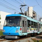 山下を発車した302編成「タマ・フレンズ40周年」／2023年7月2日 松原〜山下間