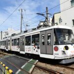 若林駅に向けて急勾配を駆け降りる74-73編成／2000年3月30日 松陰神社前〜若林間