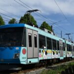 宮の坂駅に停車中の310編成「いちごみるく」／2003年3月10日 宮の坂駅