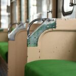 三軒茶屋駅に到着する84-85編成／1999年4月14日 西太子堂〜三軒茶屋間