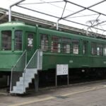 三軒茶屋駅に到着する84-85編成／1999年4月14日 西太子堂〜三軒茶屋間