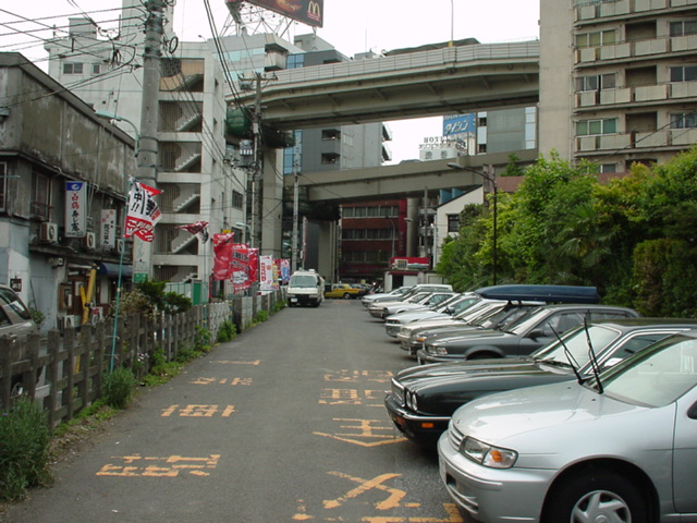 大橋車庫側から見た入出庫線跡／1999年5月10日 東急バス大橋営業所