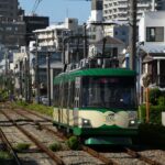 若林踏切を渡る307編成／2003年7月12日 西太子堂〜若林間
