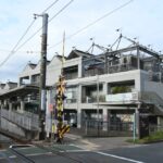 宮の坂駅下りホーム入口（三軒茶屋方）／2025年8月16日 宮の坂駅