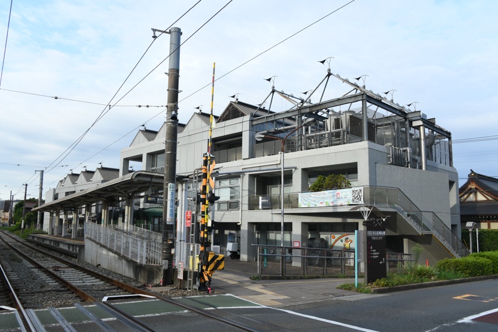 宮の坂駅前の世田谷区立宮坂区民センター／2025年8月14日 宮の坂駅