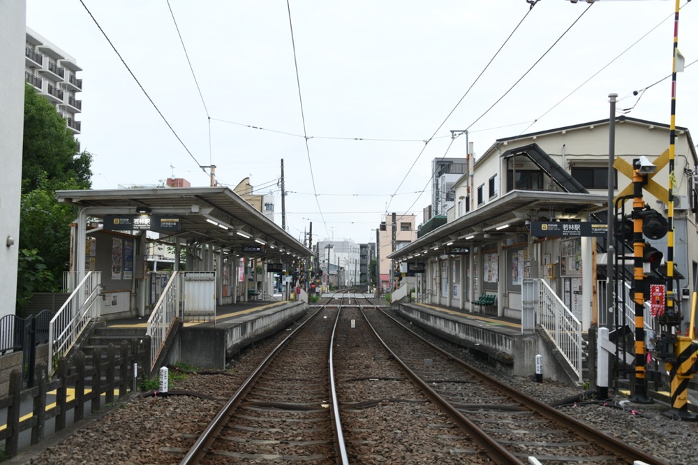 若林駅全景（下高井戸方）／2025年8月16日 若林駅
