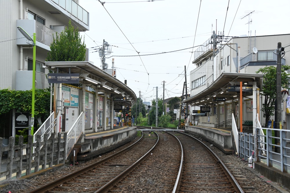 松陰神社前駅全景（下高井戸方）／2025年8月16日 松陰神社前駅