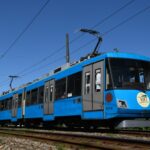 松陰神社前駅に進入する76-75編成／1999年3月14日 若林〜松陰神社前間